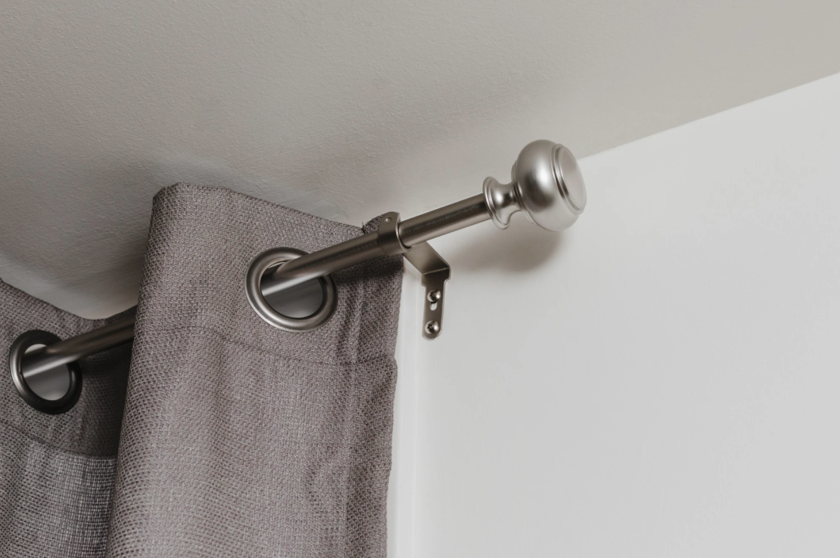 Curtain rod detail